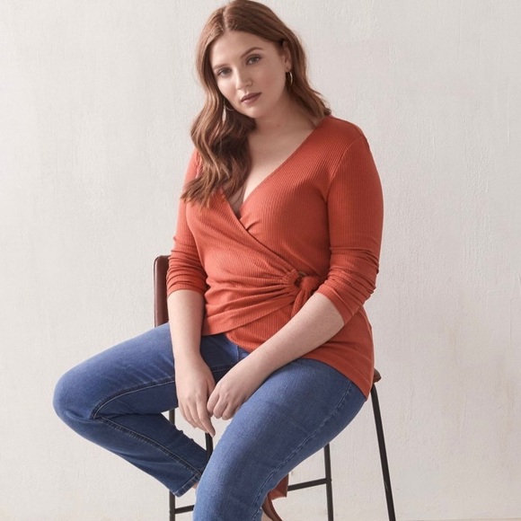 ADDITION ELLE - Tie-Front, D-Ring Ribbed Top, in Red Cinnabar - Picture 11 of 13